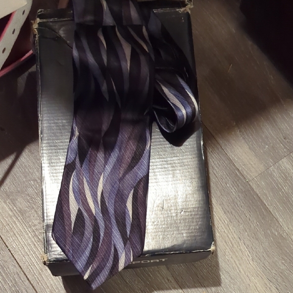 Men's Tie Very Nice New - Picture 1 of 1